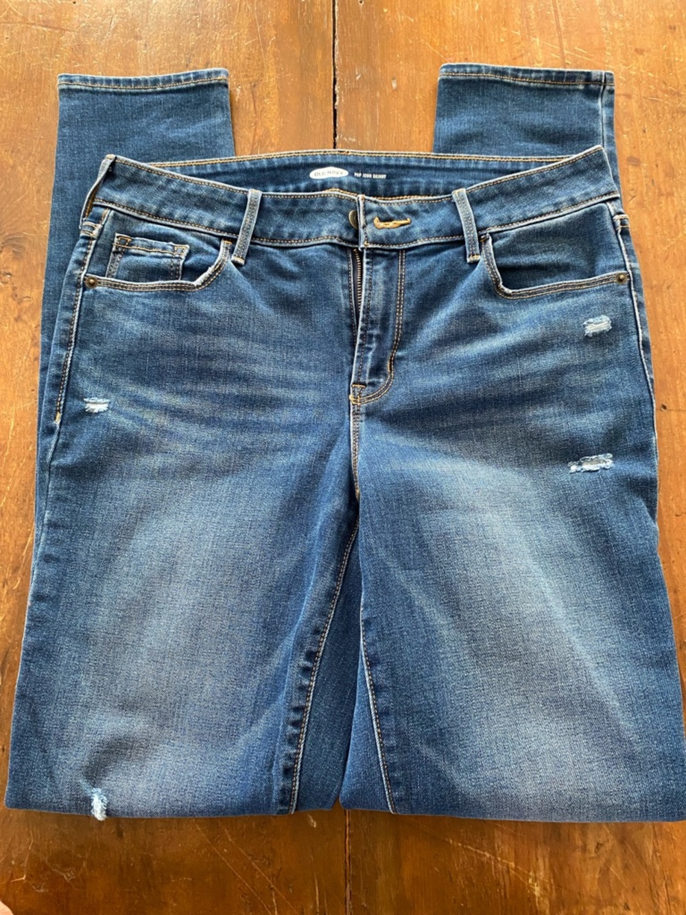 Women's Pop Icon Skinny Distressed Jeans